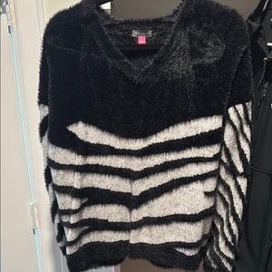 Vince Camuto V-Neck Black and White Sweater with Zebra Stripes